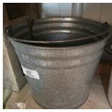 Zinc Pale with Handle