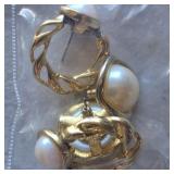 2 Pair of Vintage Earrings