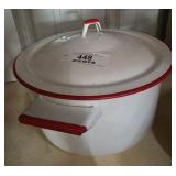 Red / White Granite Pan with Lid