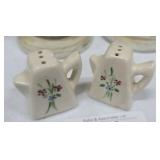 Vintage Salt / Pepper Shaker Set