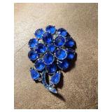 Vintage Costume Jewelry Brooch
