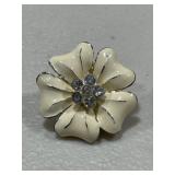 Vintage White flower Enamel Brooch
