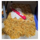 Vintage Tablecloth & Linens