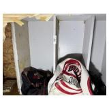 Shelf & Chicago Bulls Items