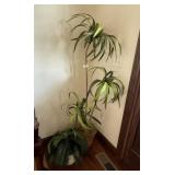 2 Artificial Flower Decorations