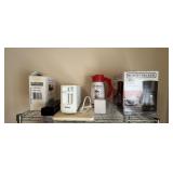 Lot of Small Kitchen Appliances