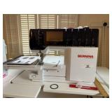 Bernina L 890 Overlocker Sewing Machine