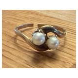 Ladies 10K Gold Pearl Ring
