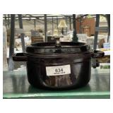 La Cocotte Staub 22cm Round Enameled Cast Iron Pot