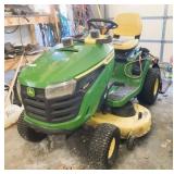 John Deere S120 Riding Lawn Mower