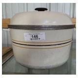 Vintage Club Aluminum Pan & Lid