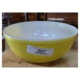 Vintage Pyrex Bowl