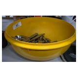 Large Tupperware Bowl & Flatware