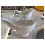 Ventura China Creamers