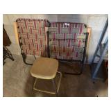 2 Folding Lawn Chairs