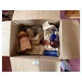 Box of Vintage Glass & Miscellaneous