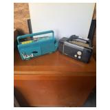 Sports Radio & Bugs Bunny Radio / Cassette Player