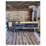 Vintage GE AM/FM Radio