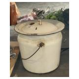 Granite Bucket & Lid