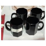 France Black Glass Cup Set