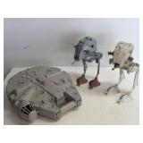 Star Wars Falcon & AT-ST Walker Lot
