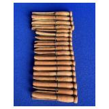 18 Clothes Pins
