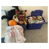 2 + Totes of Holiday Dï¿½cor