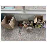 Pictured Decorative Items & Misc. on Porch