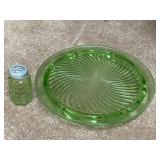 2 Pieces of Green Depression Glass