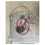 Marie "Coming Up Roses" Necklace & Pen