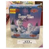 Precious Moments Sugar Town Salt / Pepper Shakers