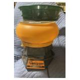 Lyman Turbo 2200 Tumbler, 2 Sorting Sieves, Media