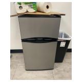 Frigidaire Mini Refrigerator