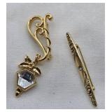 2 Vintage Pins / Brooches