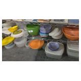 Tupperware & Other Plastic Items