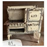 Arcade Miniature Cast Iron Stove