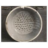 Grey Enamelware Colander w/3 Feet