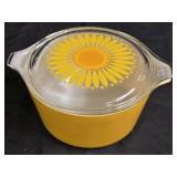 Vintage Pyrex Sunflower Daisy Casserole Dish