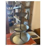 Metal 3 Tier Round Stand
