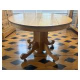 Round Oak Table