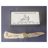 The Intimidator Rolls A 7 Collectors' Knife