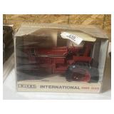 1991  ERTL International 1066 Toy Tractor
