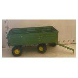 ERTL John Deere Farm Wagon