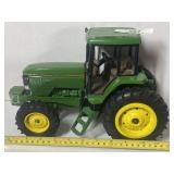 ERTL  John Deere 7800 Demonstrator Tractor