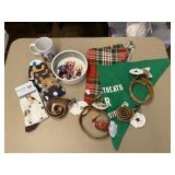 Assorted Dog Dï¿½cor