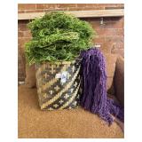 Amarti Basket With Moss