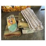 Rugs, Blankets & Pillows