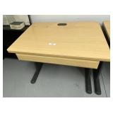 Table / Desk