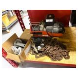 1,300 Lb. Electric Hoist & Chain