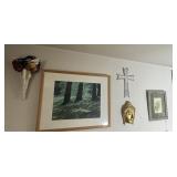 Remaining Decorator Items on Wall